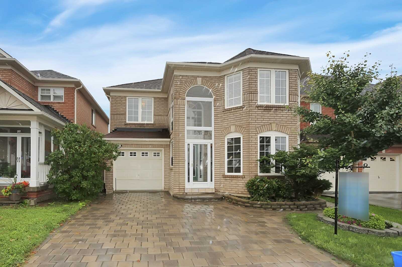 25 Tower Bridge Cres