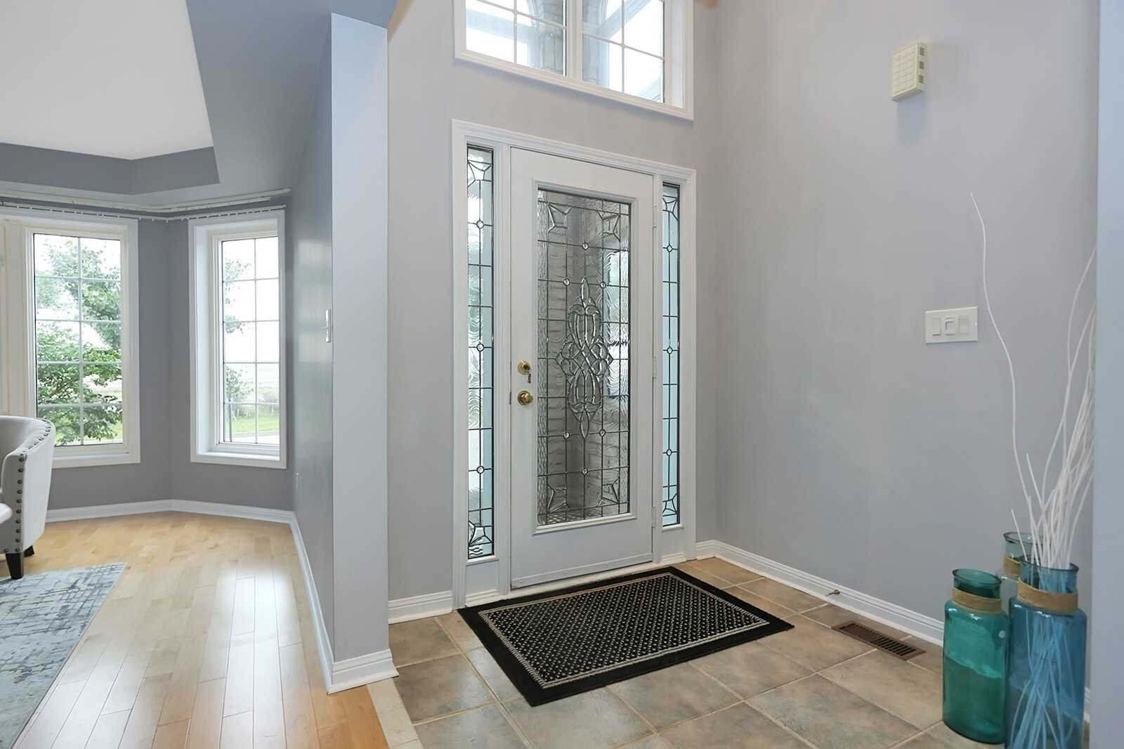 25 Tower Bridge Cres