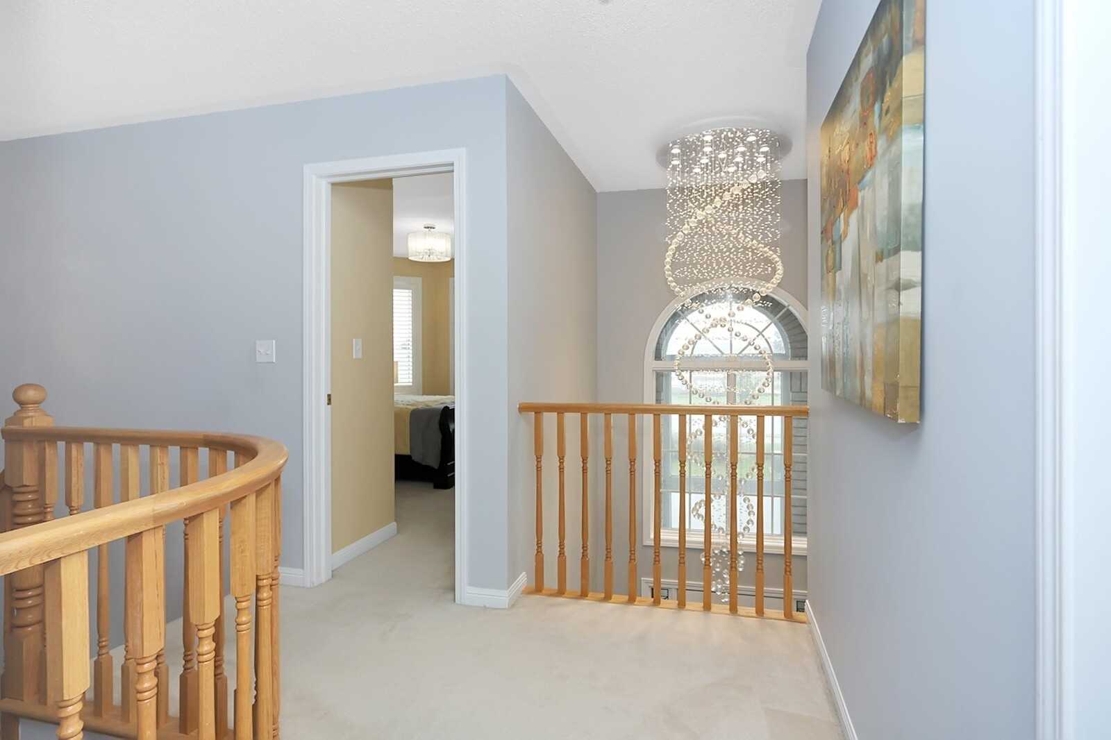 25 Tower Bridge Cres
