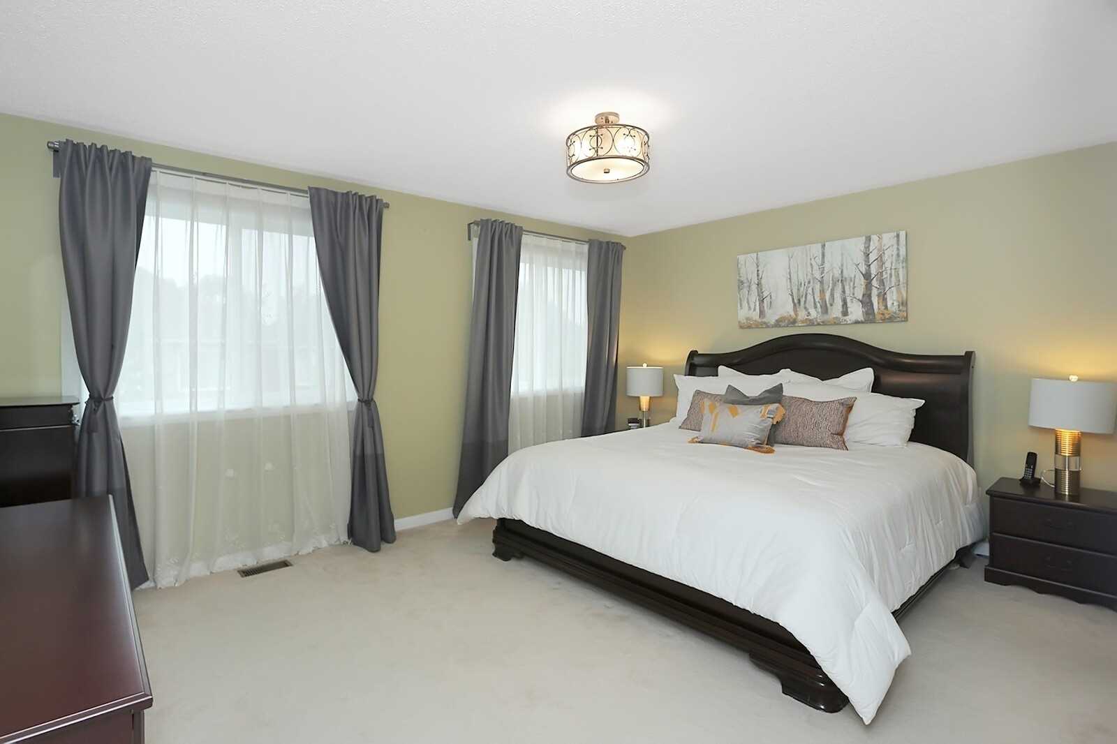 25 Tower Bridge Cres