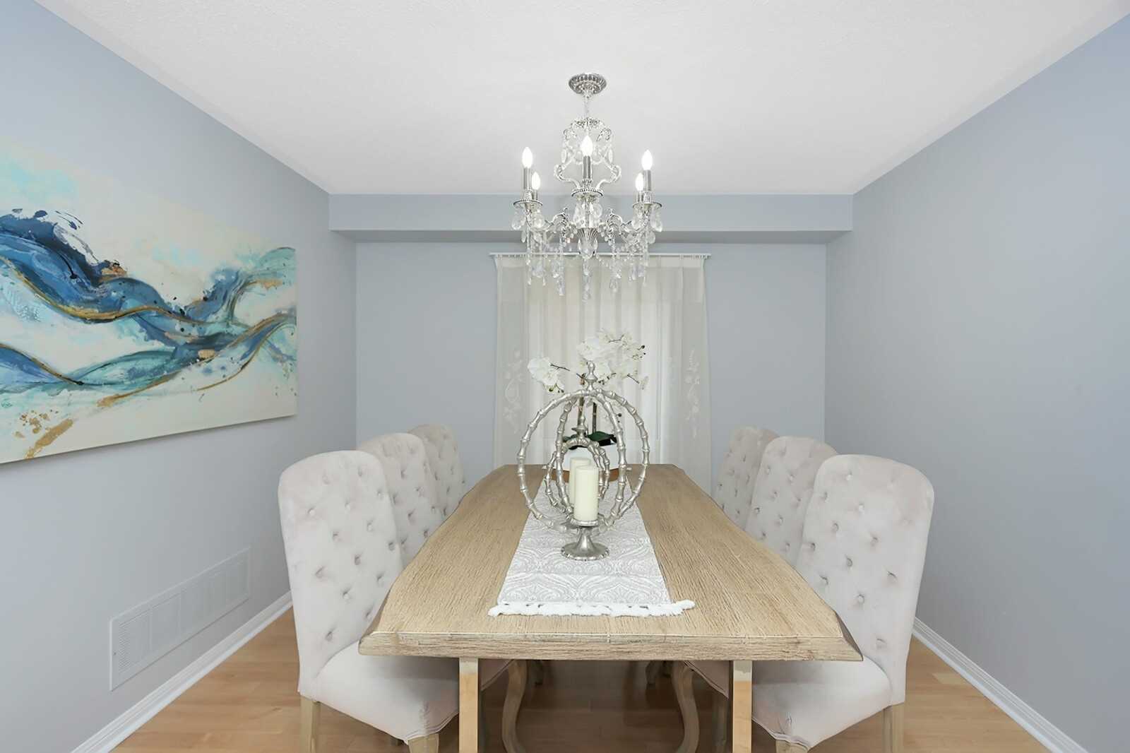 25 Tower Bridge Cres