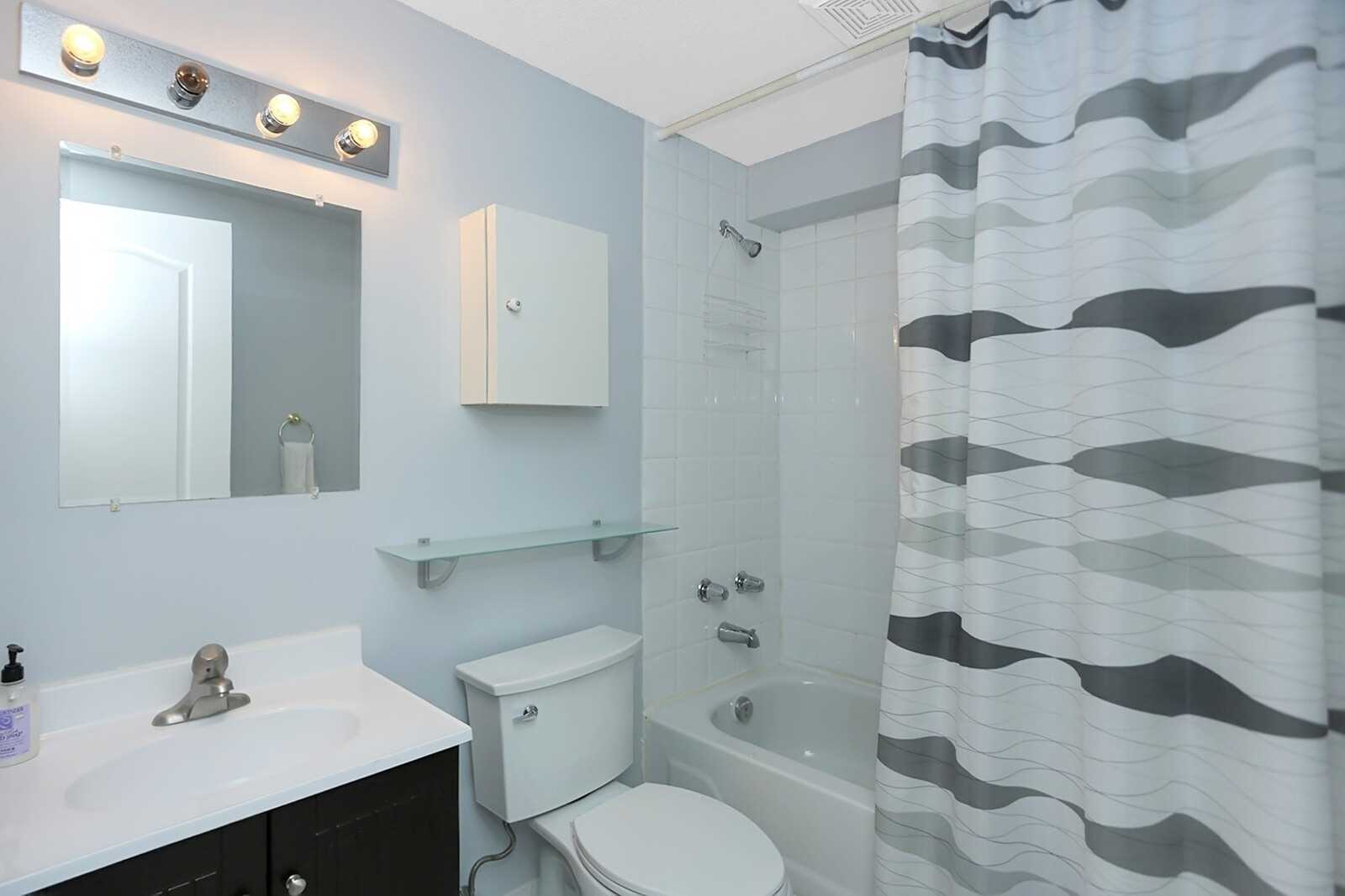 25 Tower Bridge Cres