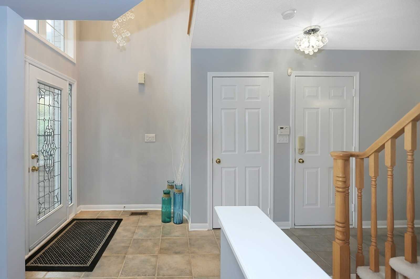 25 Tower Bridge Cres