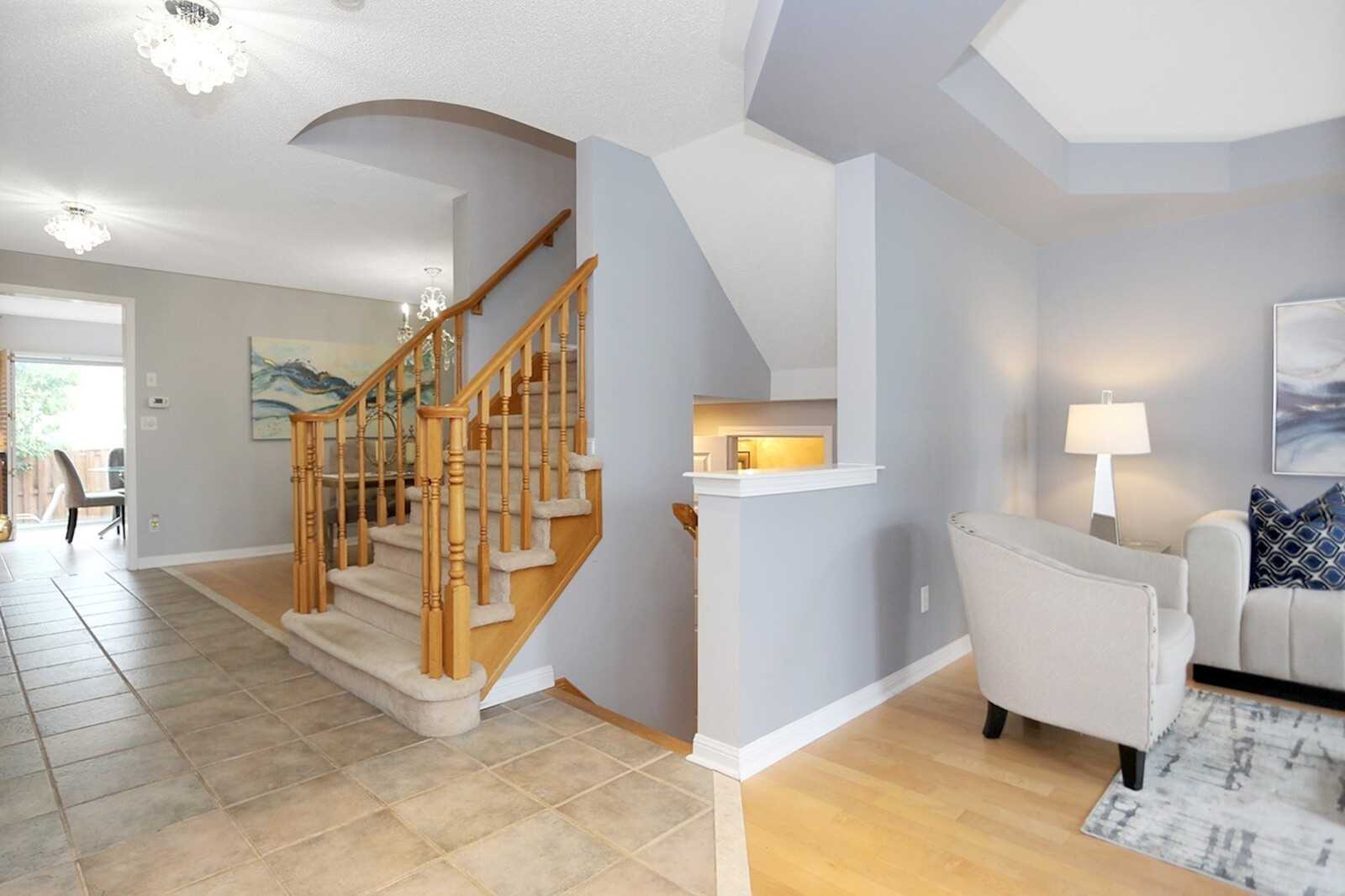 25 Tower Bridge Cres