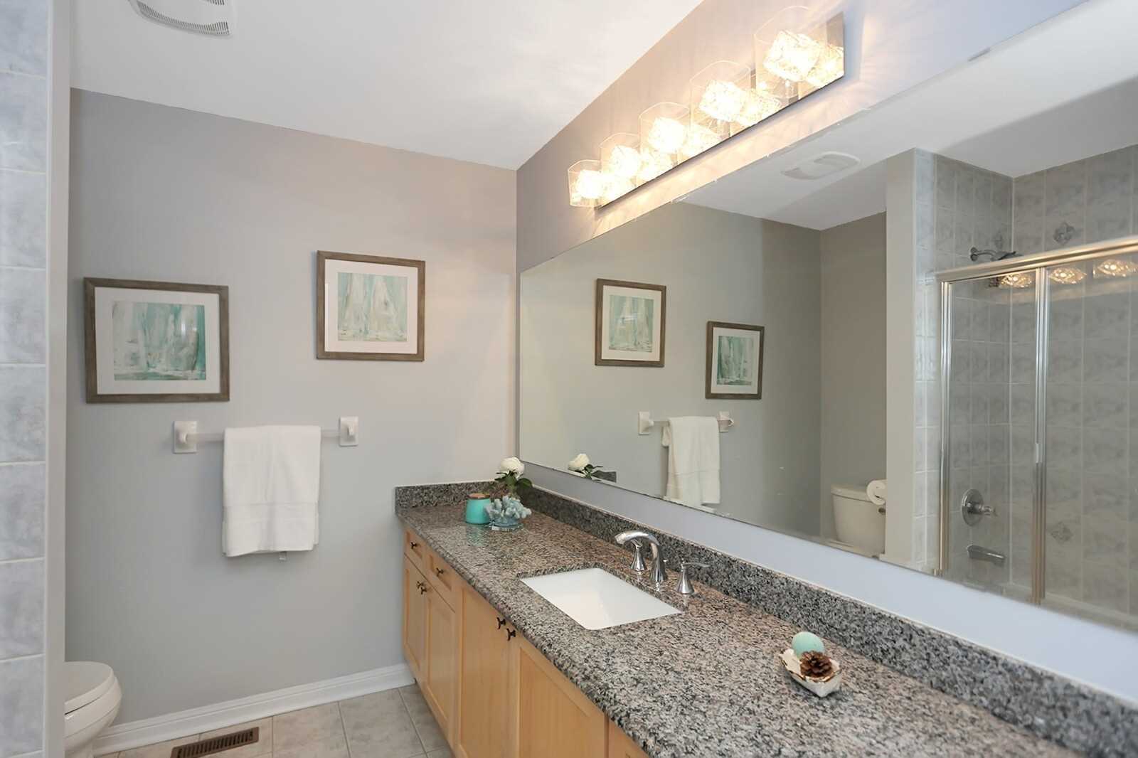 25 Tower Bridge Cres