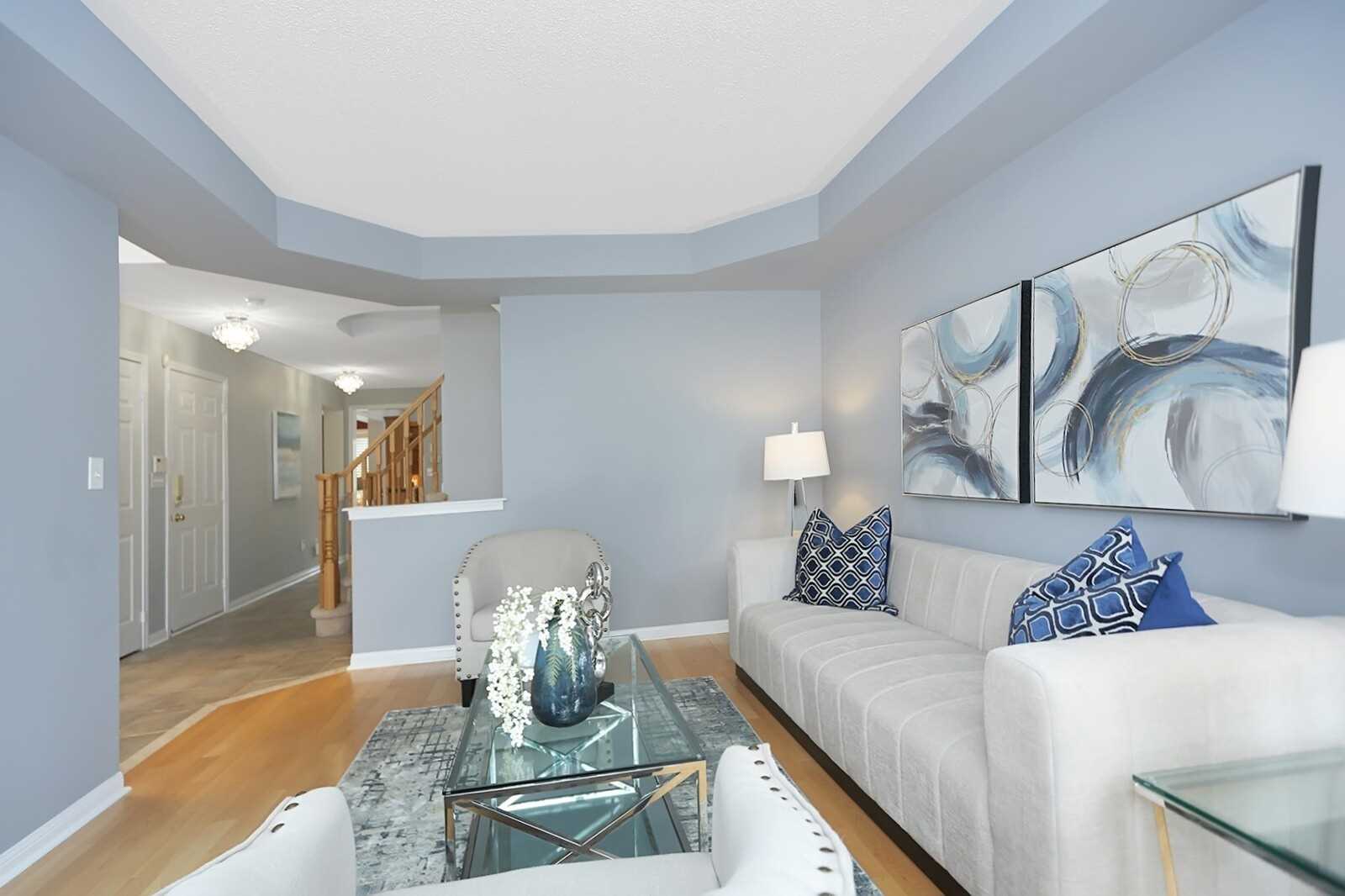 25 Tower Bridge Cres