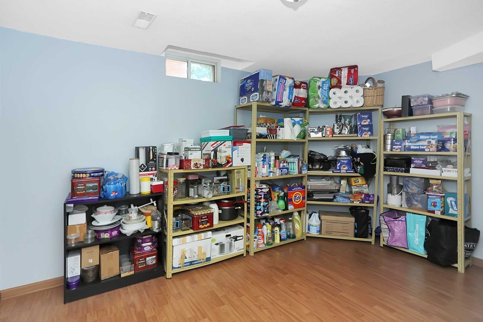 25 Tower Bridge Cres