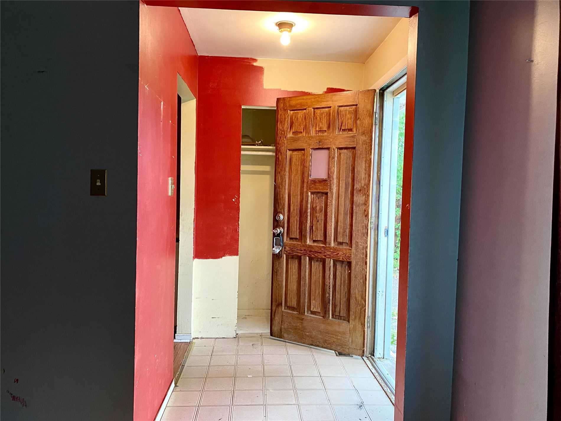 Listing N5381379 - Large Photo # 3