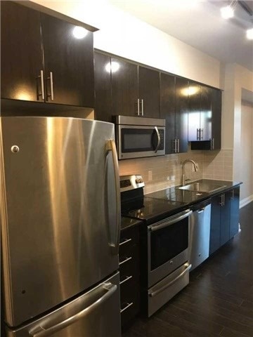 7171 Yonge St, #2211