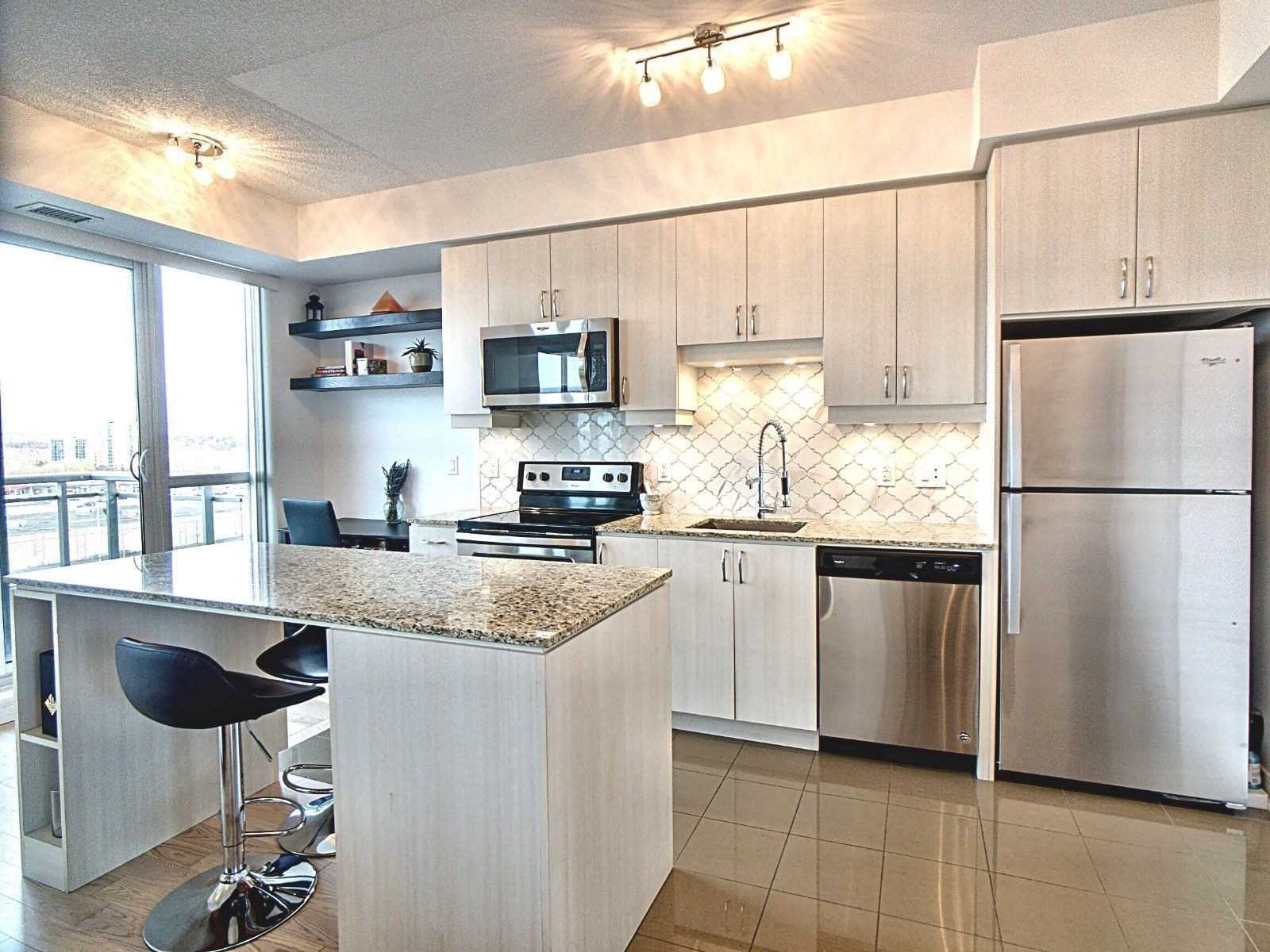 9201 Yonge St, #904
