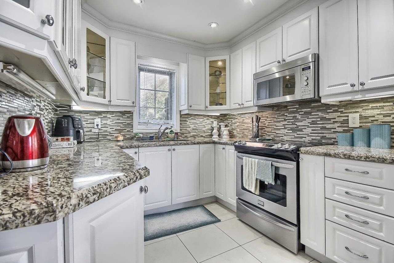 7 Mountcharles Cres
