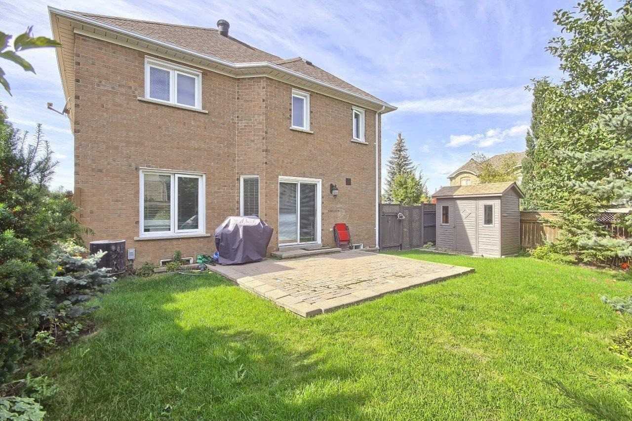 7 Mountcharles Cres