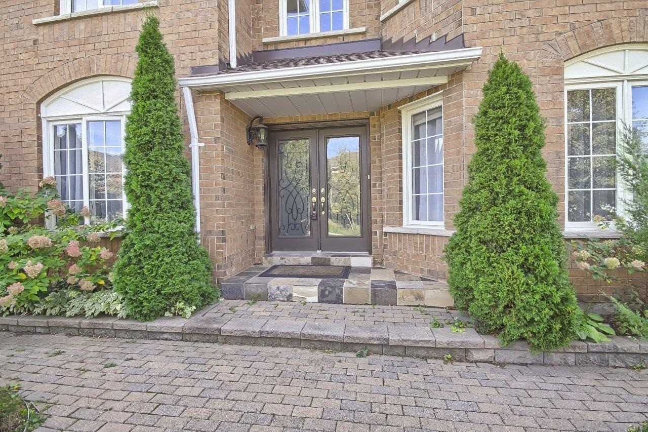 7 Mountcharles Cres