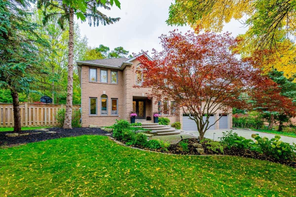132 Willow Farm Lane, Aurora