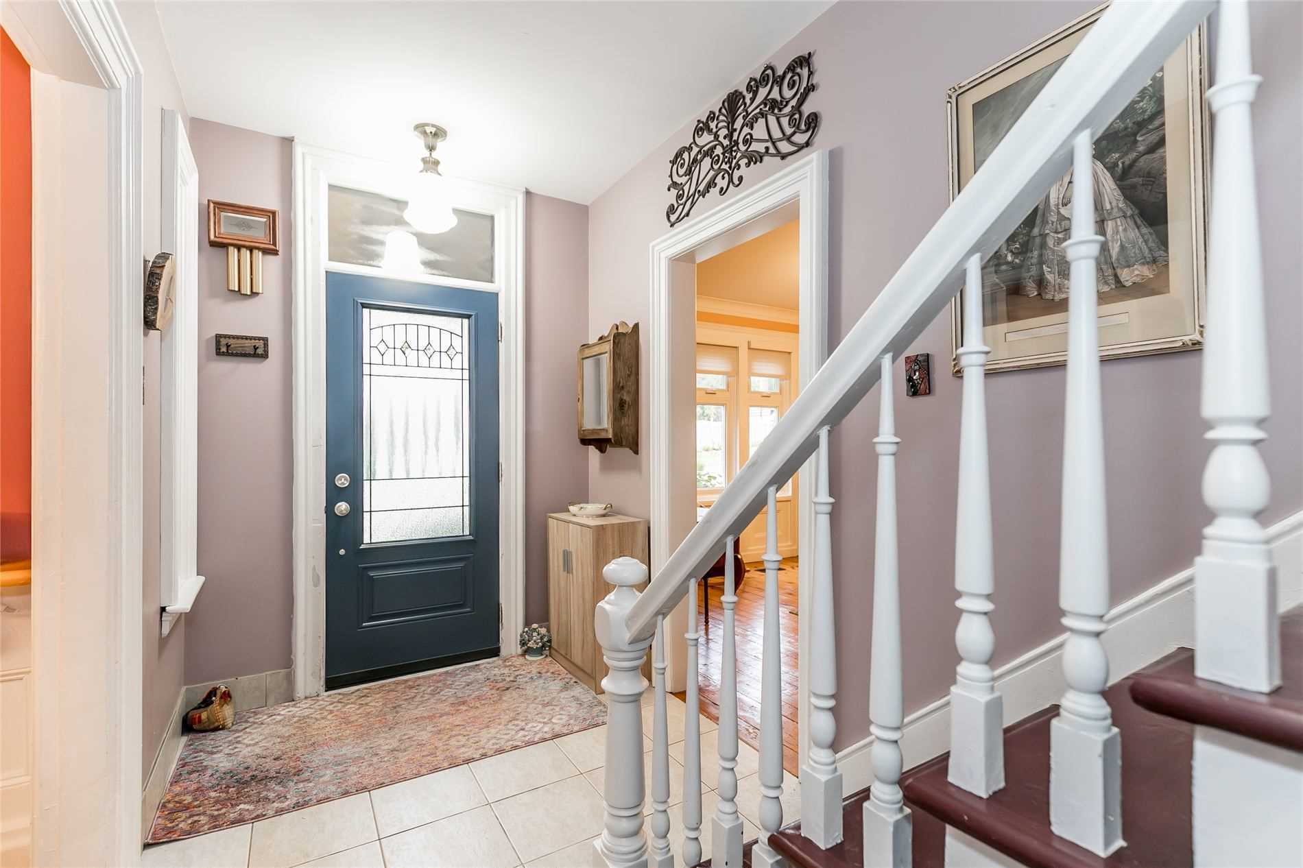 399 Amelia St