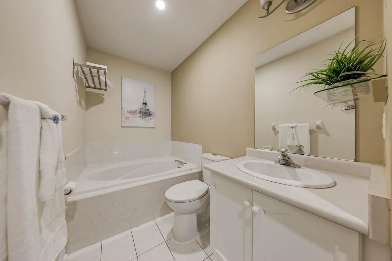 17 Zippora Dr