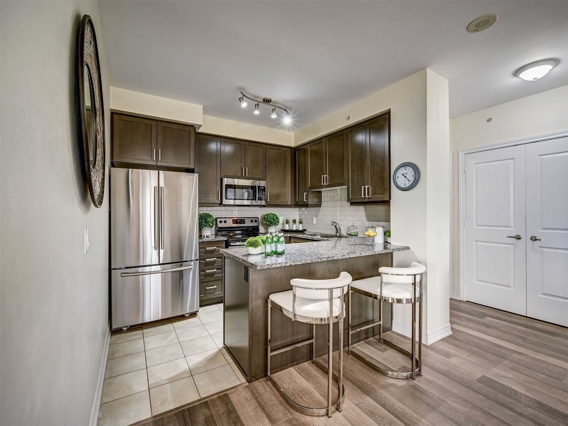 9255 Jane St, #1211