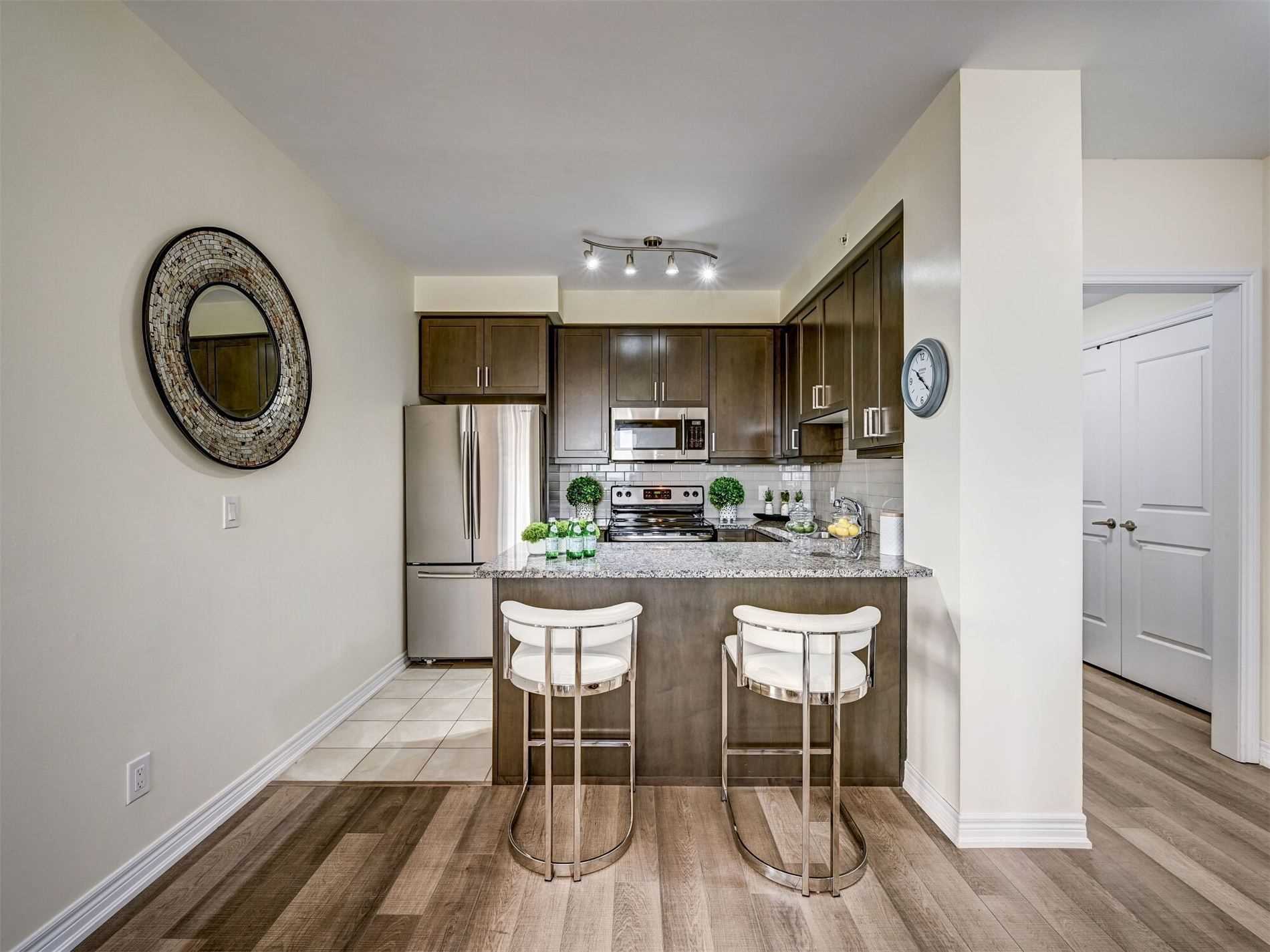 9255 Jane St, #1211