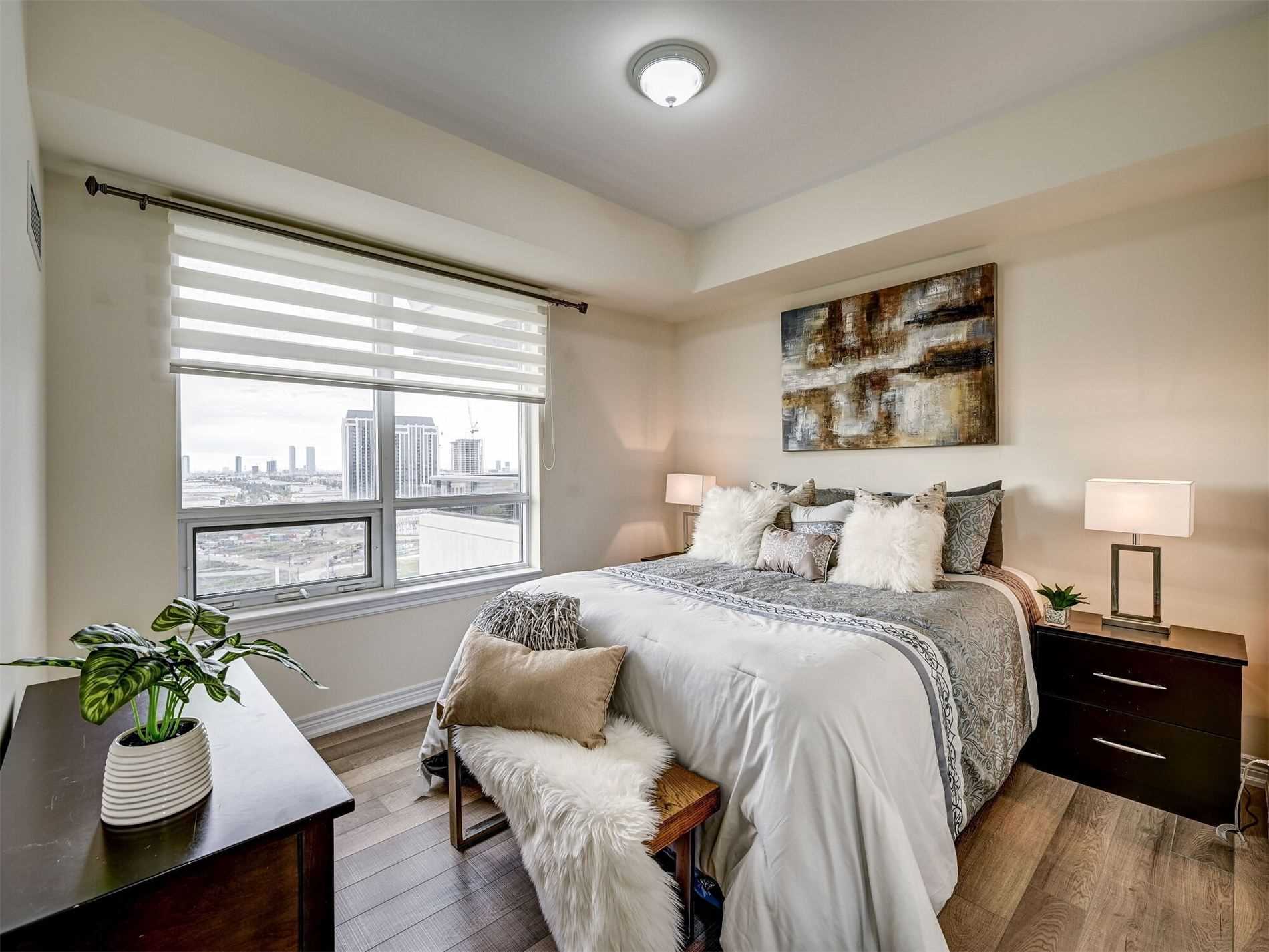 9255 Jane St, #1211