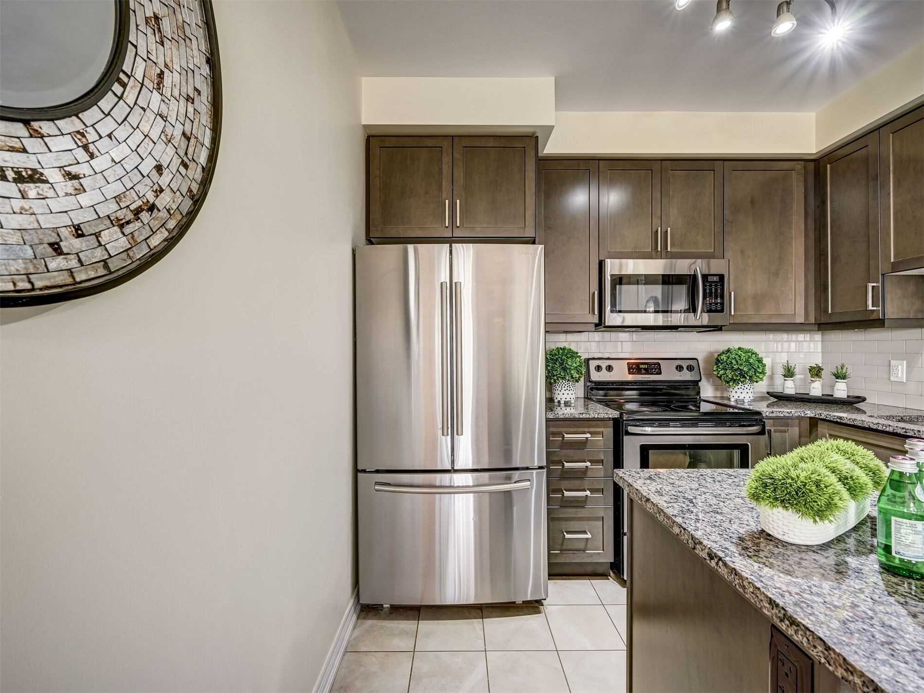 9255 Jane St, #1211