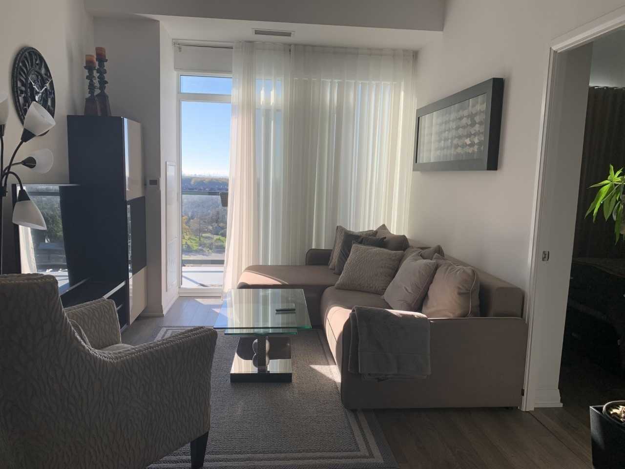 99 Eagle Rock Way, #820