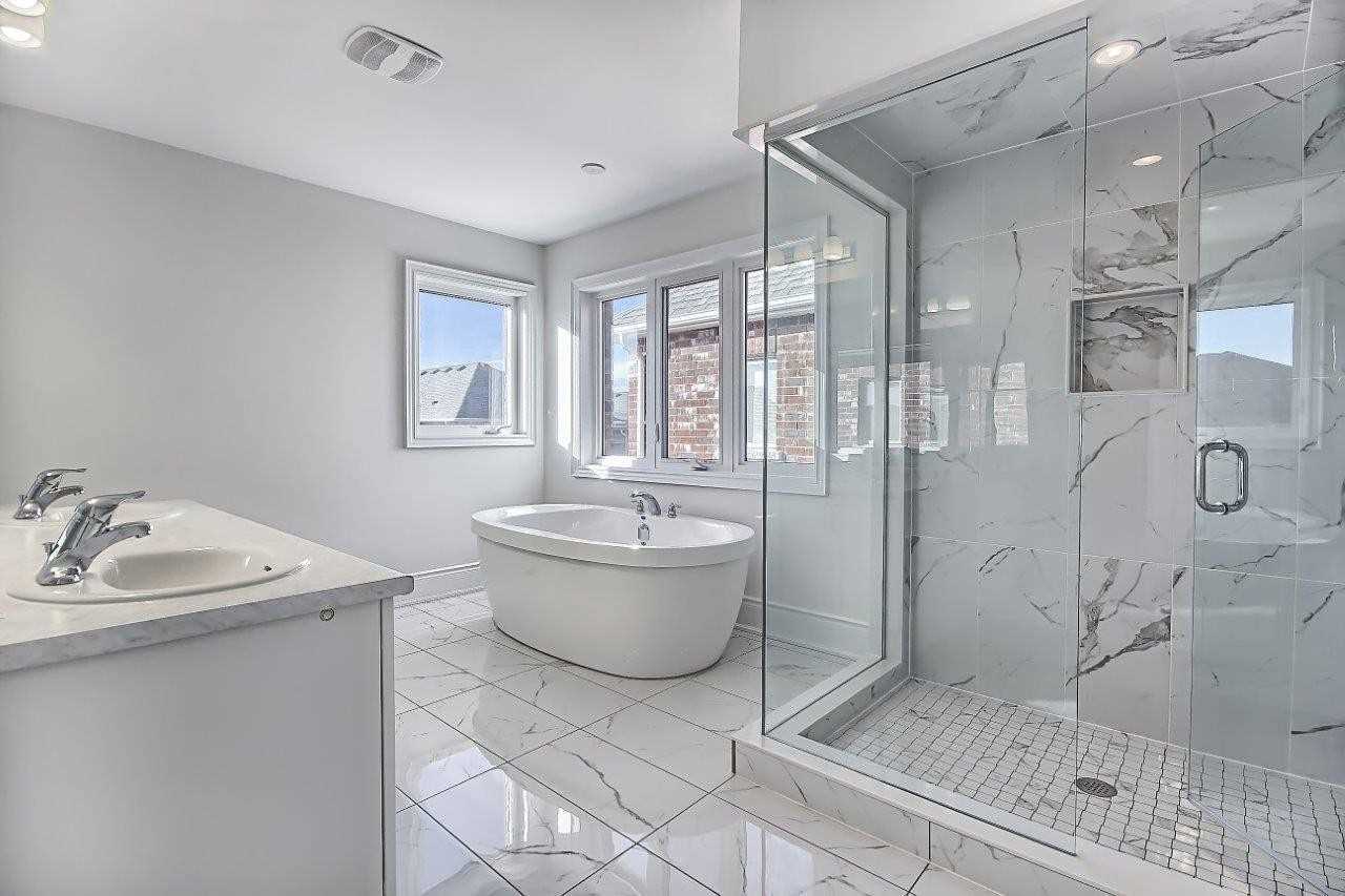 31 Robert Baldwin Blvd