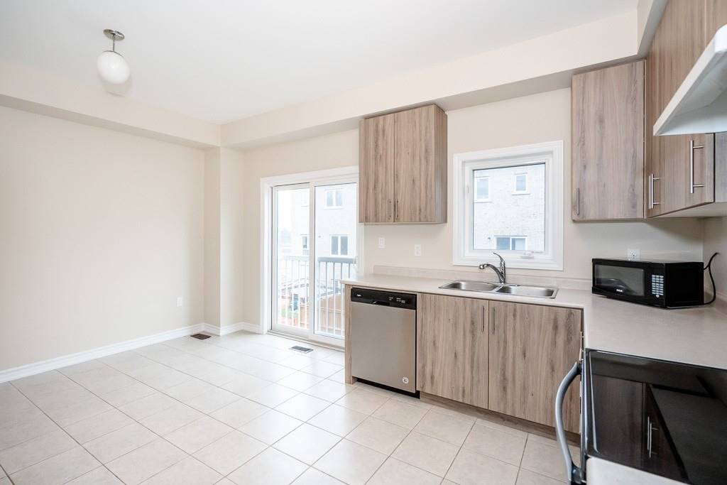 68 Milson Cres