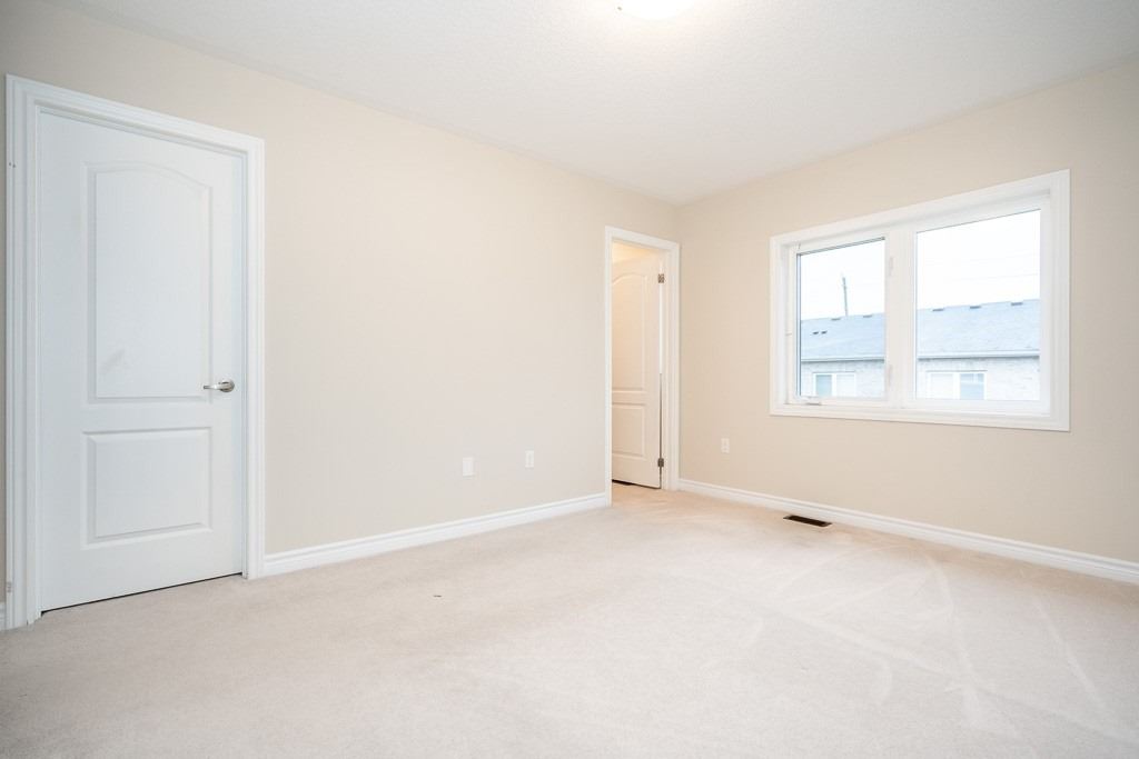 68 Milson Cres