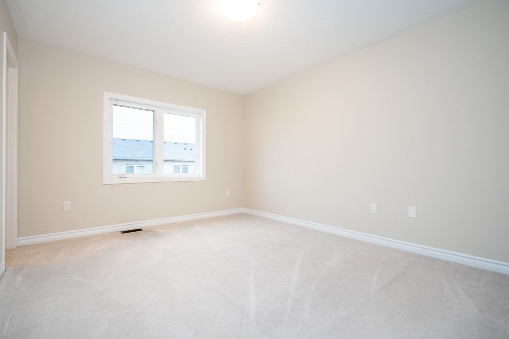 68 Milson Cres