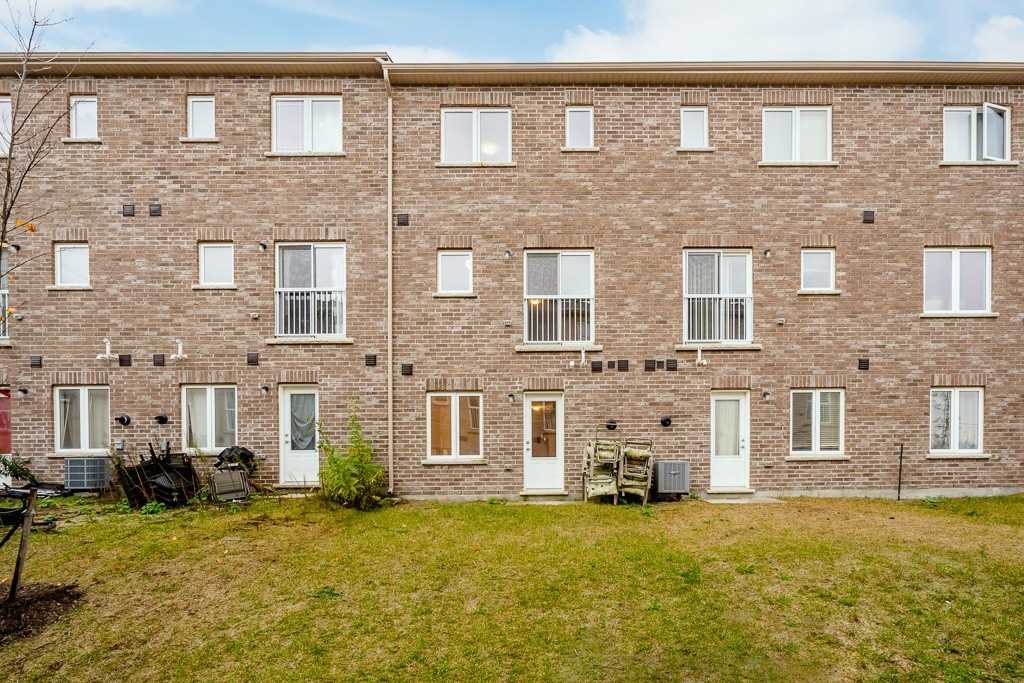 68 Milson Cres