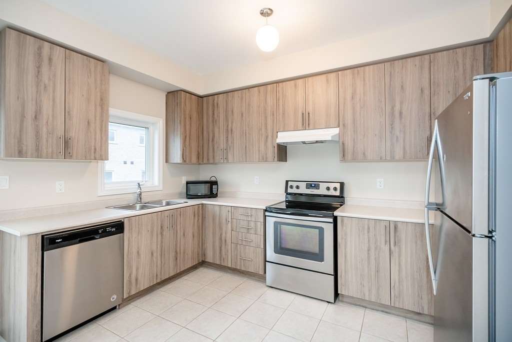 68 Milson Cres