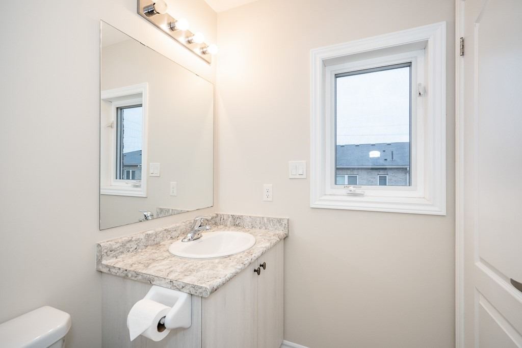 68 Milson Cres
