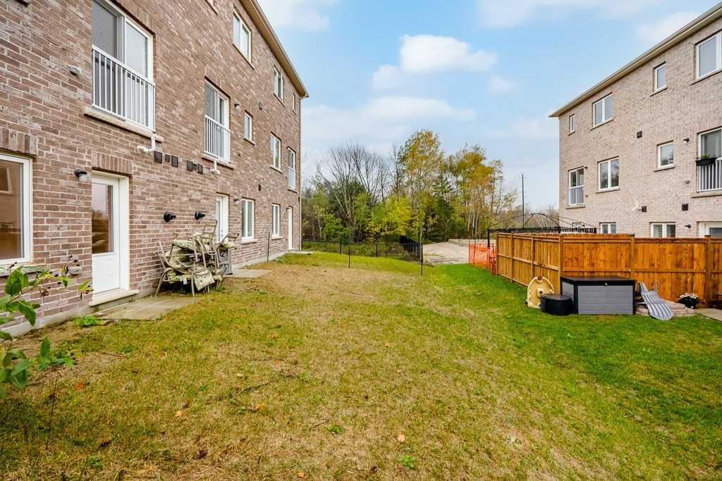 68 Milson Cres