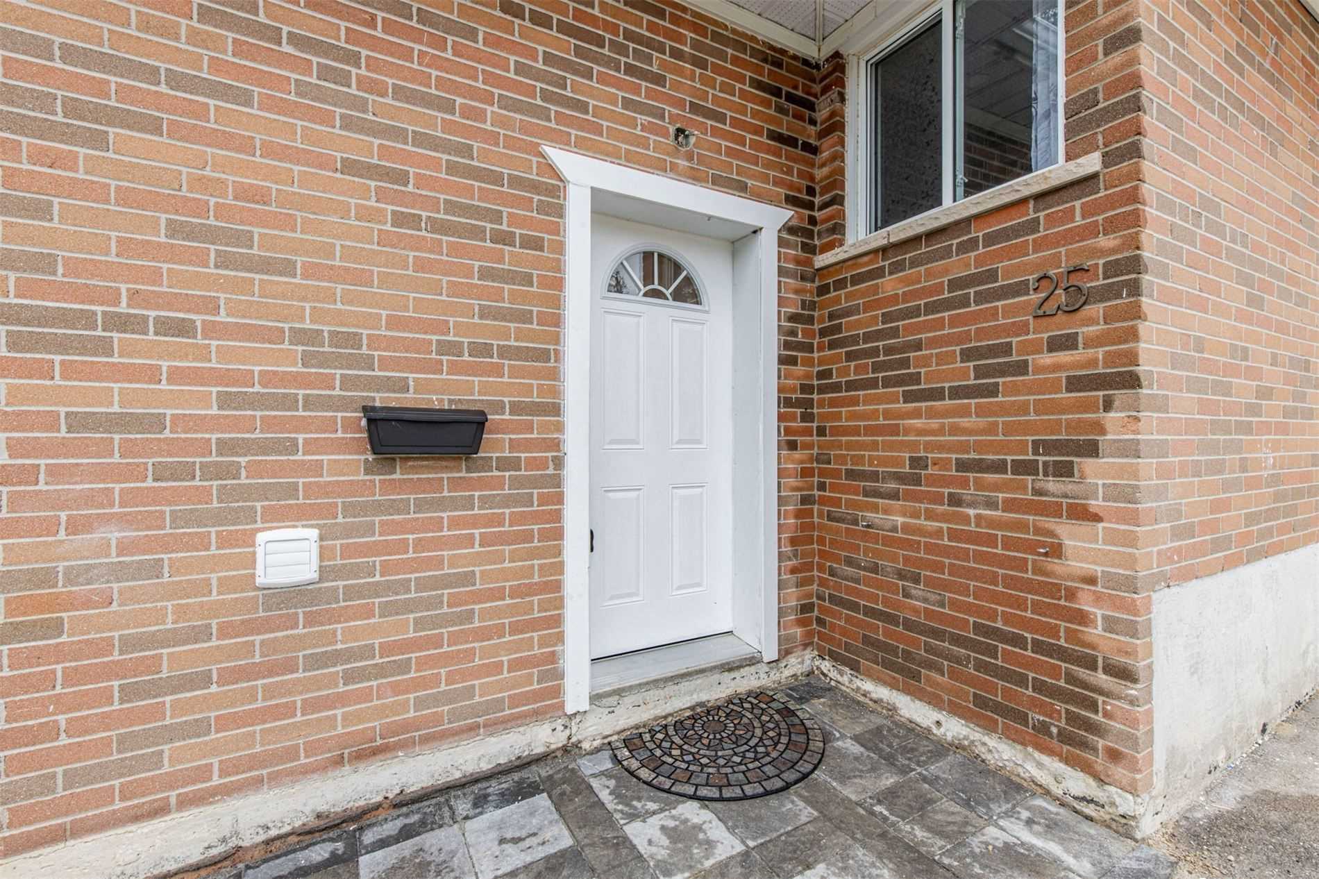 25 Boulding Dr