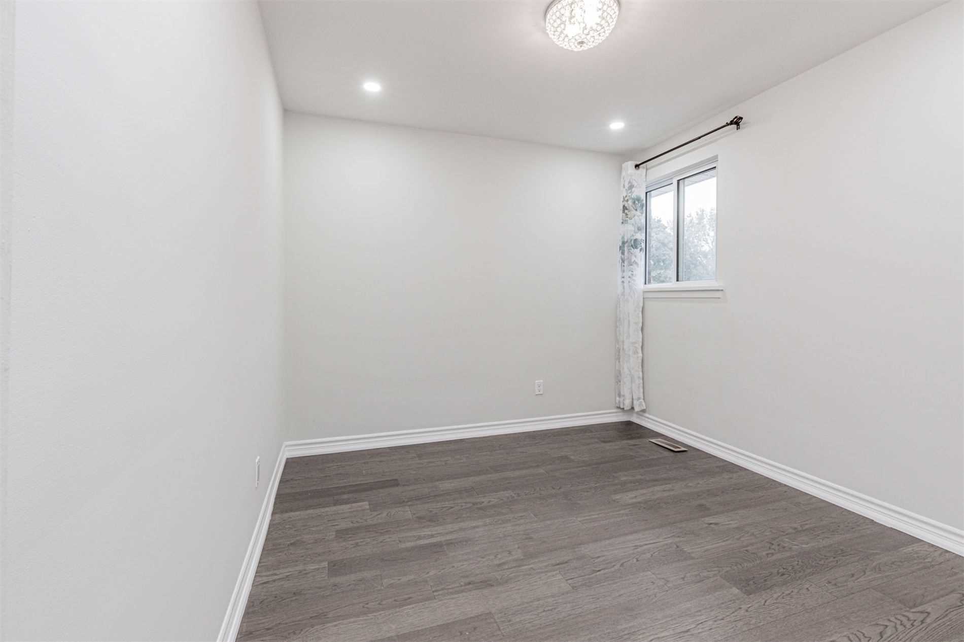 25 Boulding Dr
