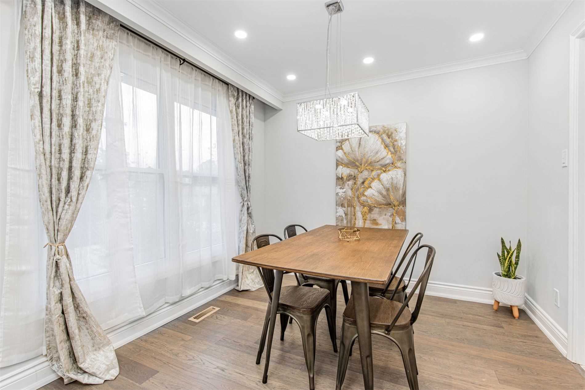 25 Boulding Dr