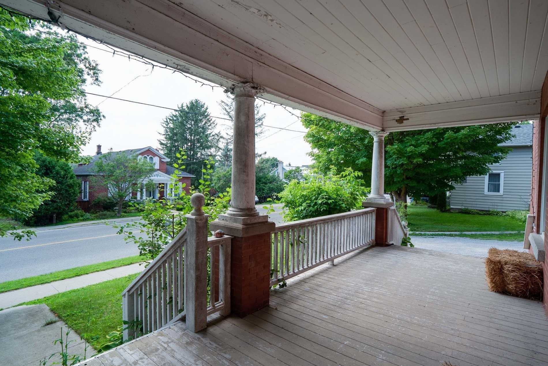 75 Main St S