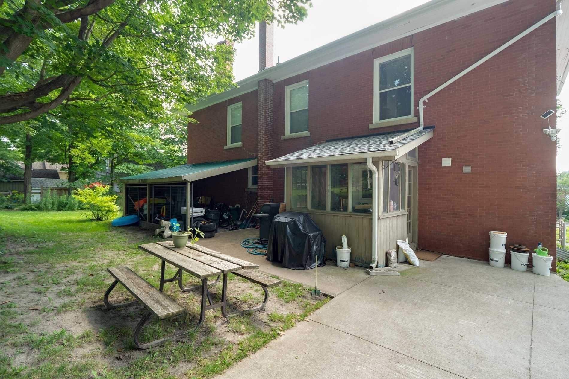75 Main St S