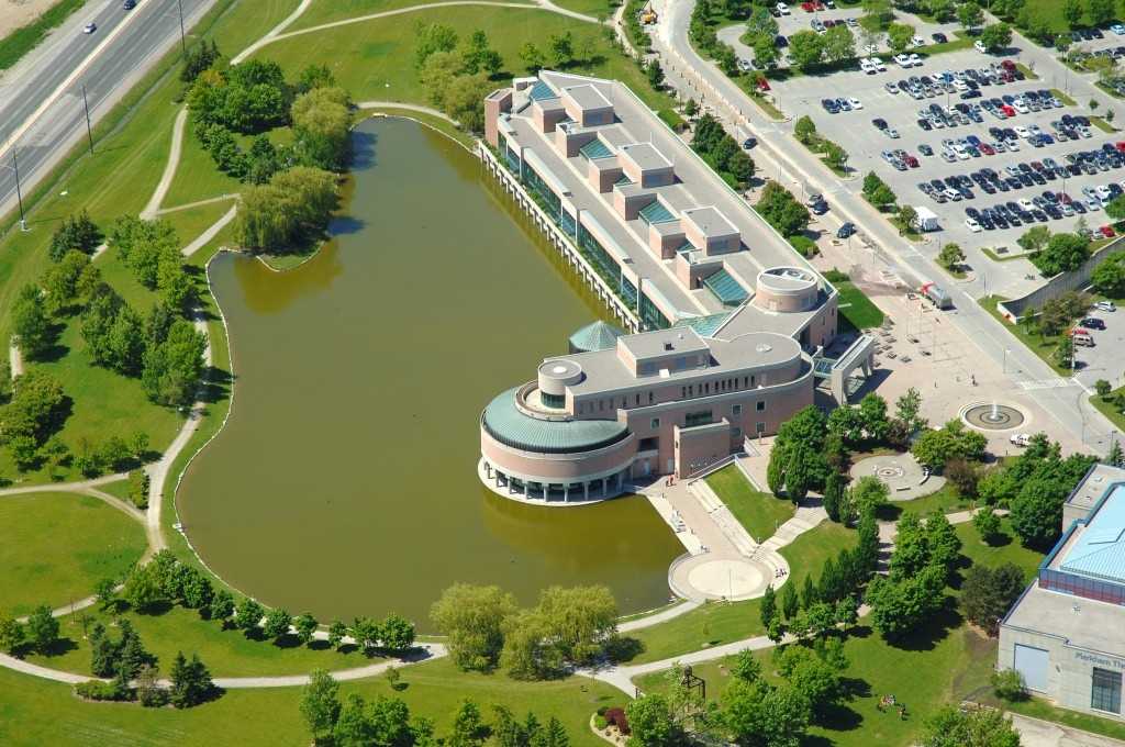 1 Upper Duke Cres, #110