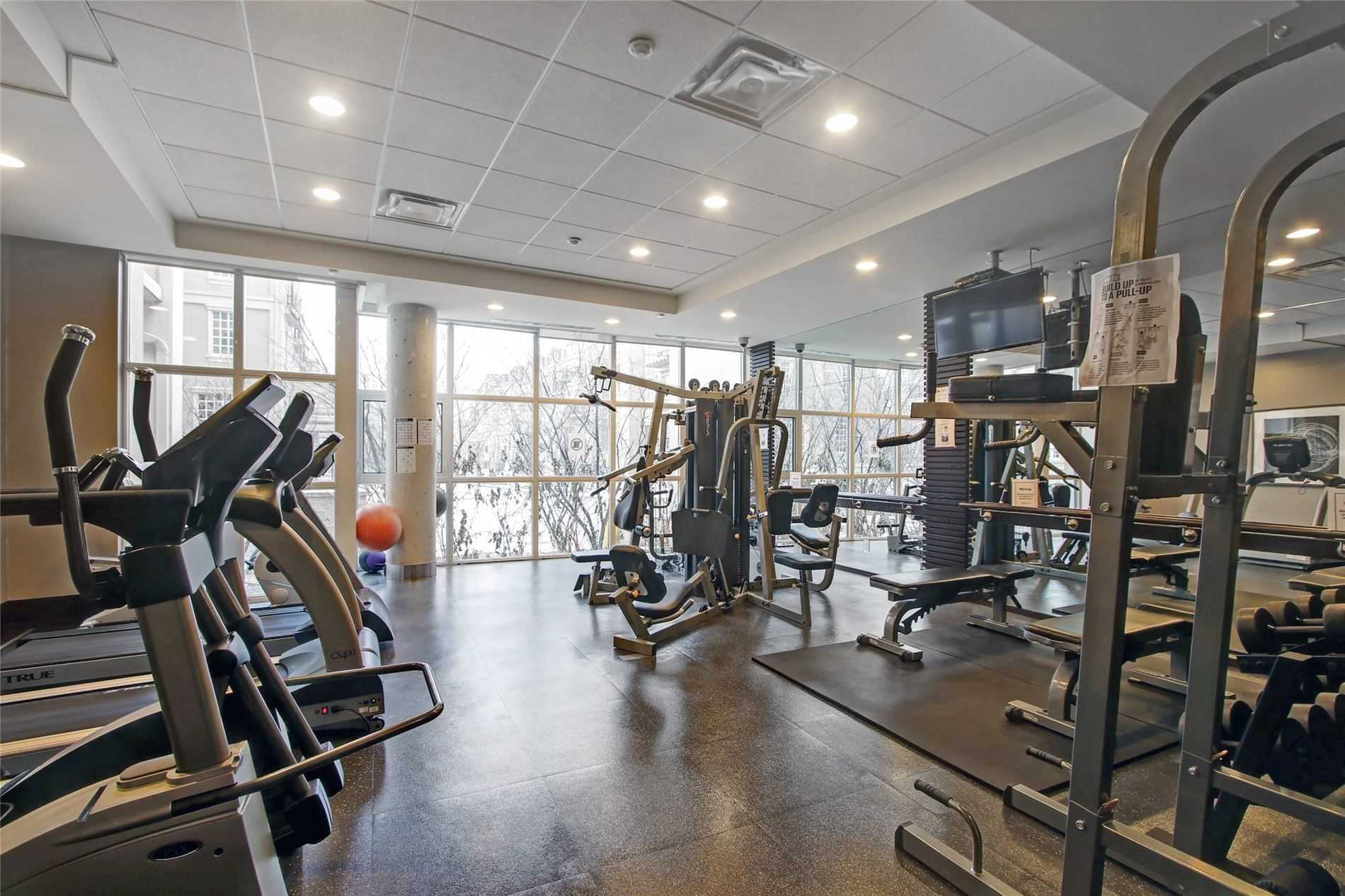 1 Upper Duke Cres, #110