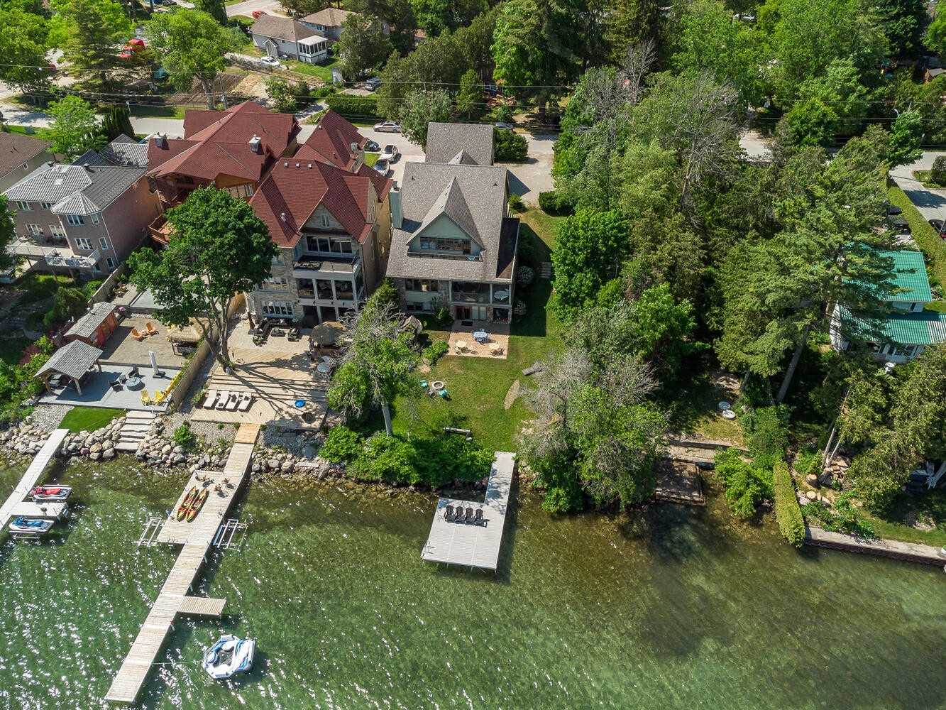 777 Lakelands Ave