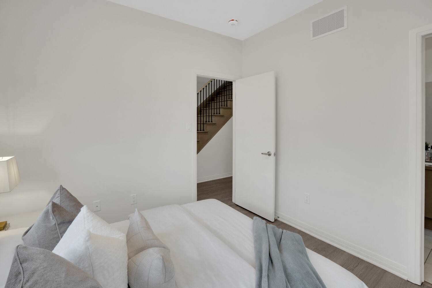 262 Thomas Cook Ave