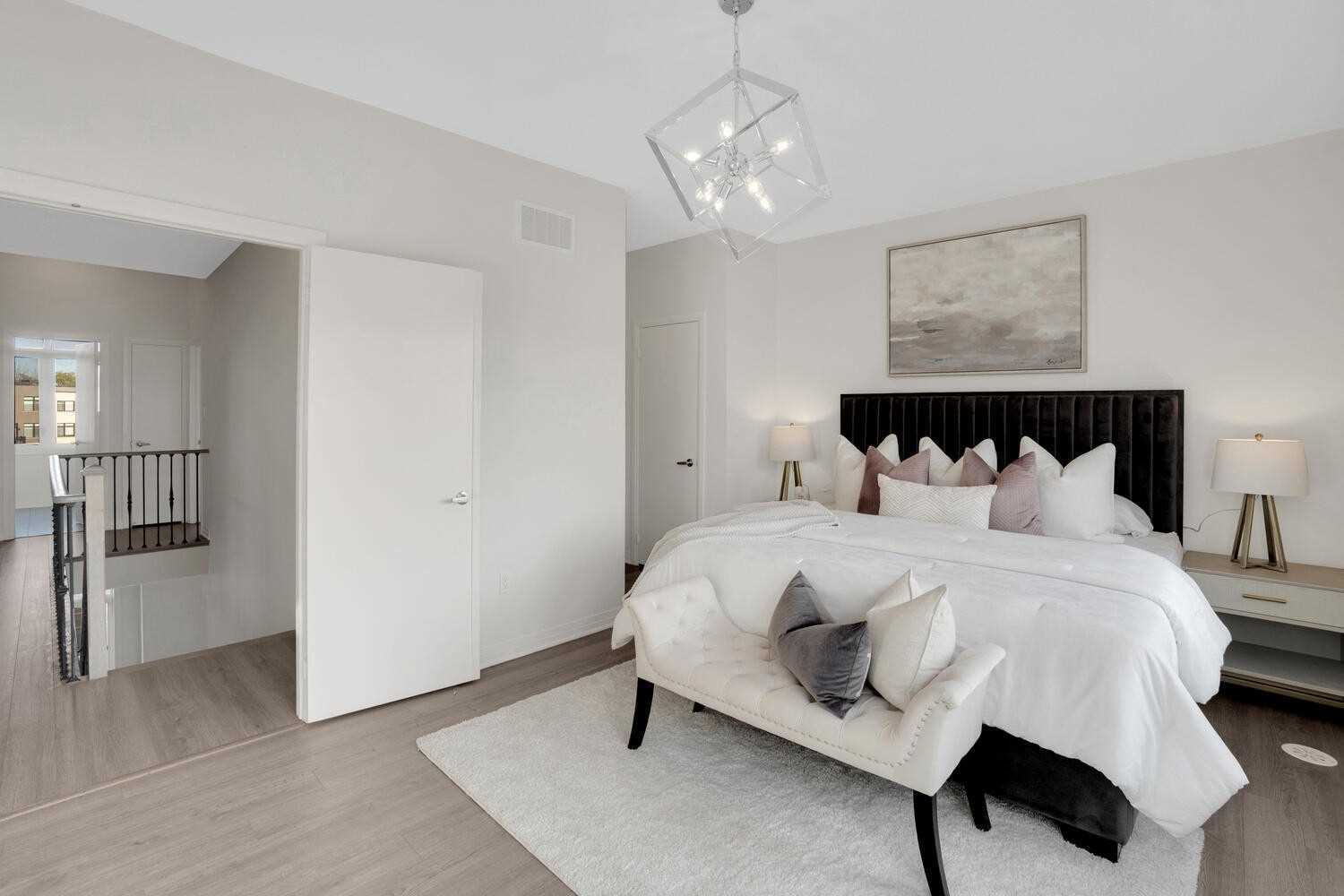 262 Thomas Cook Ave