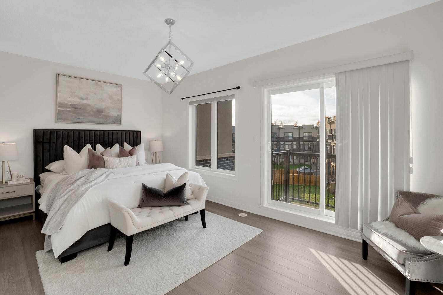 262 Thomas Cook Ave