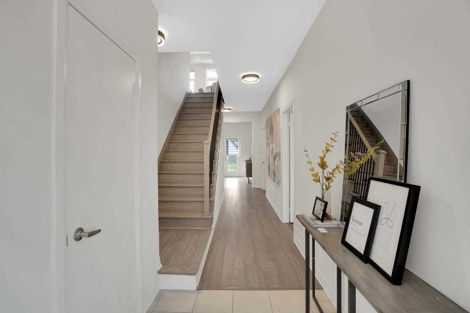 262 Thomas Cook Ave