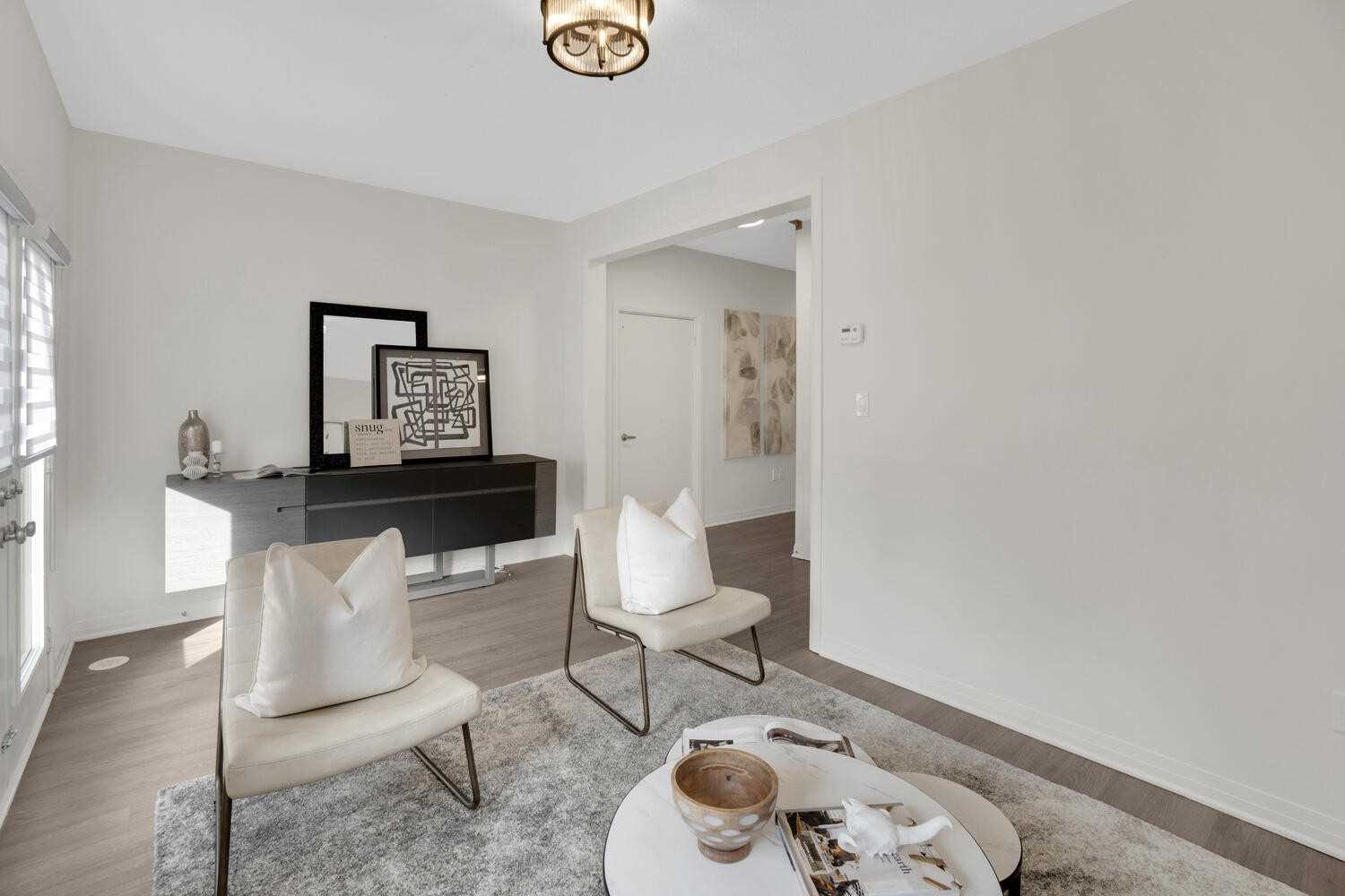 262 Thomas Cook Ave