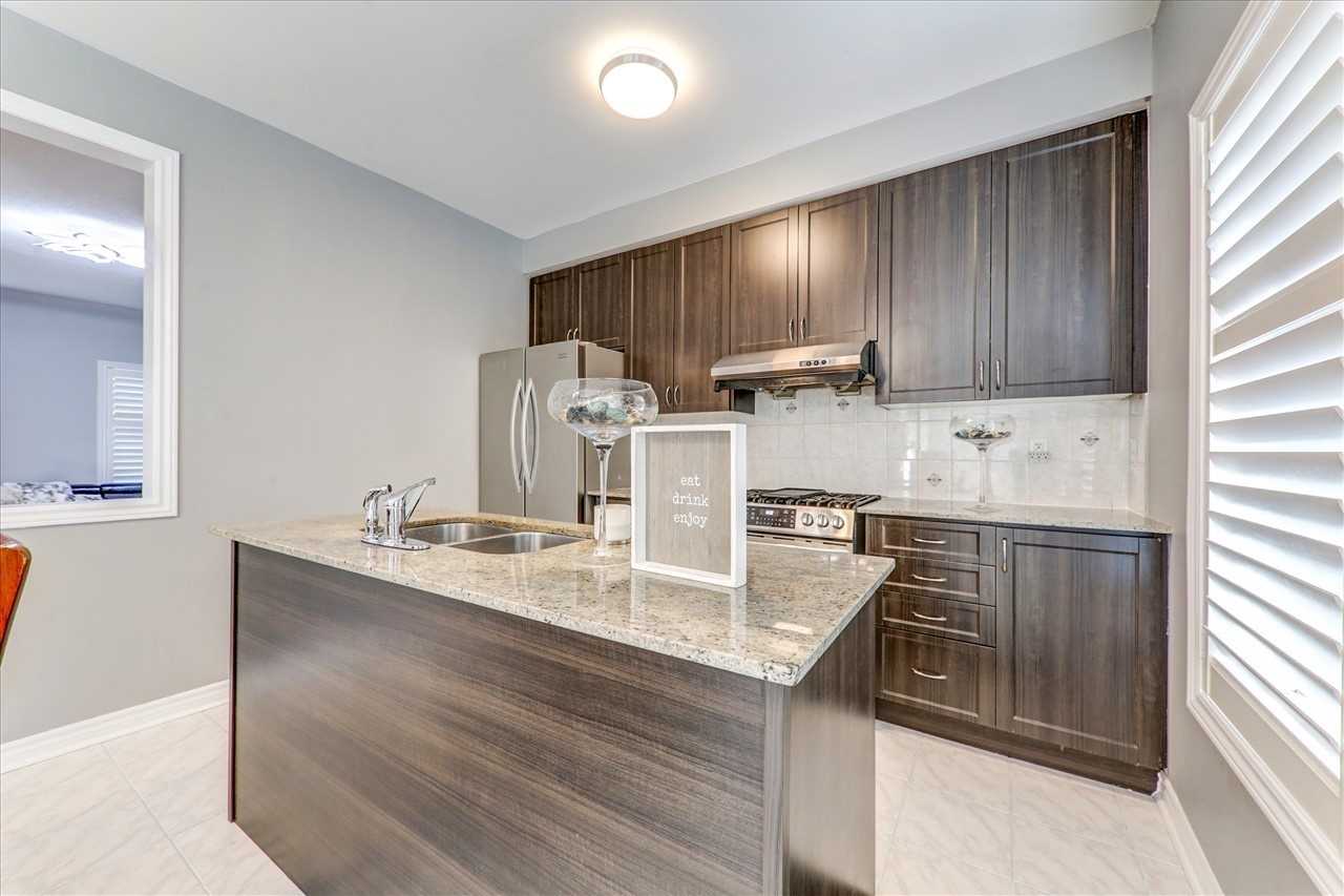 73 Vettese Crt, Markham