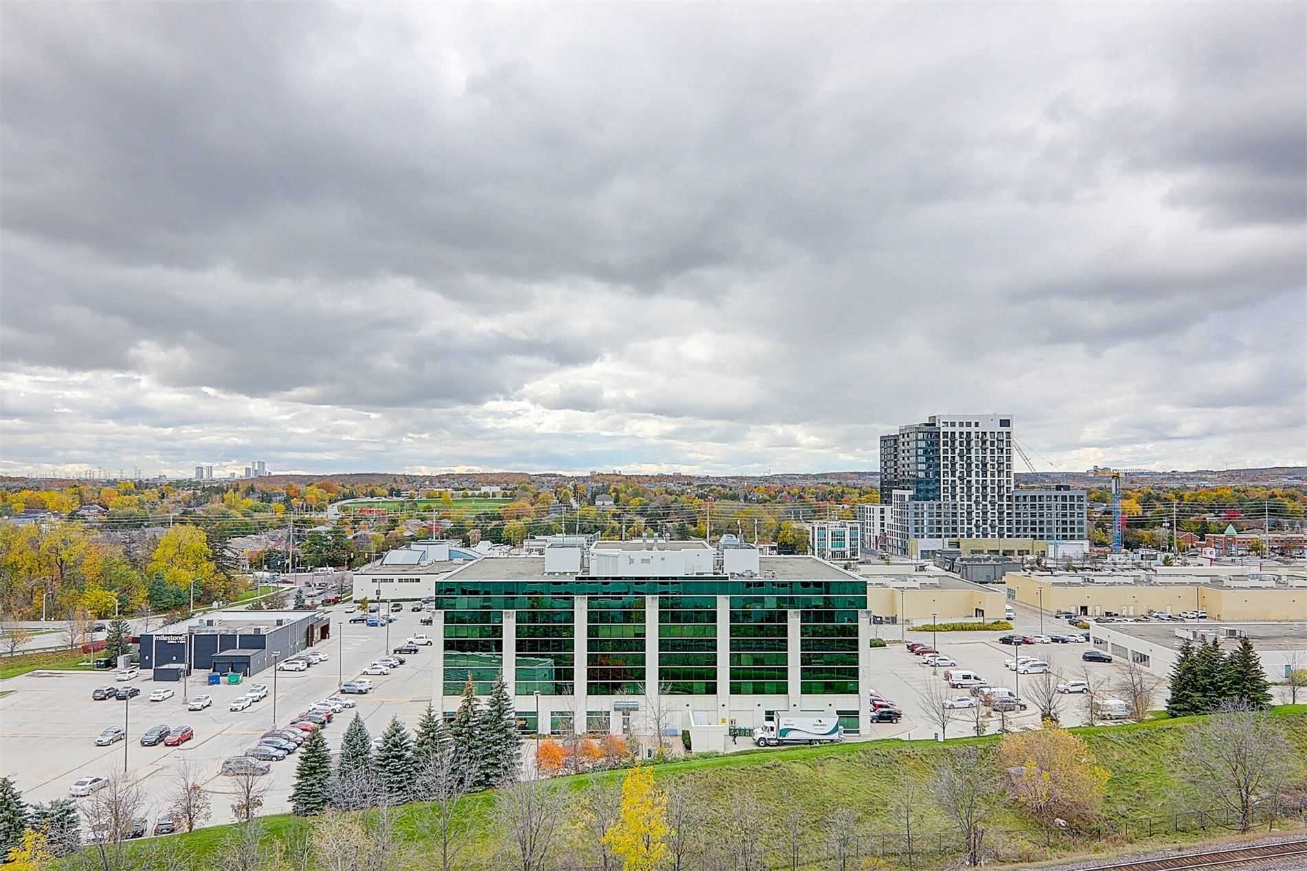 55 Oneida Cres, #1008