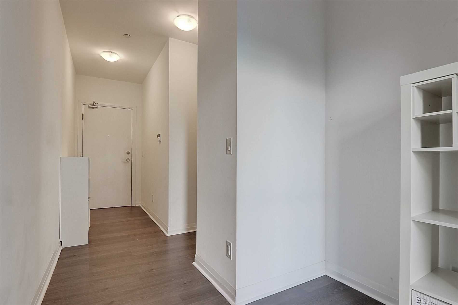 55 Oneida Cres, #1008