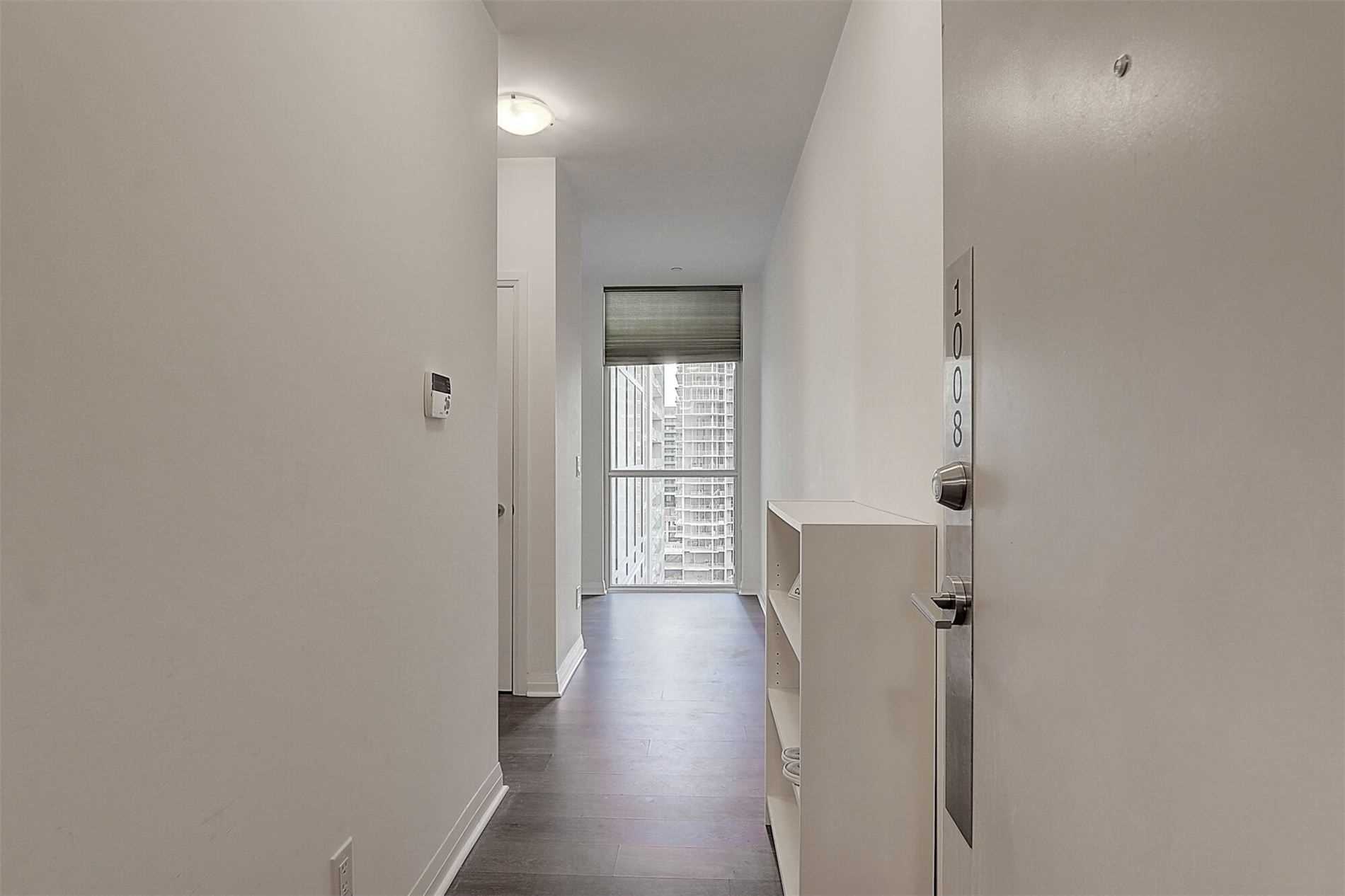 55 Oneida Cres, #1008
